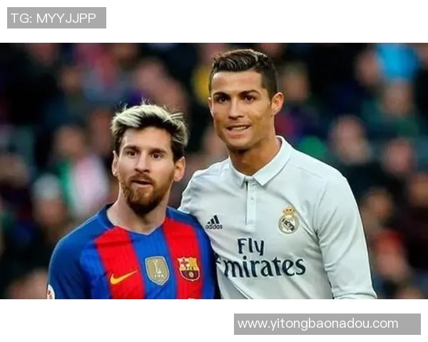 与足球明星同框的那些人背后的故事与精彩瞬间