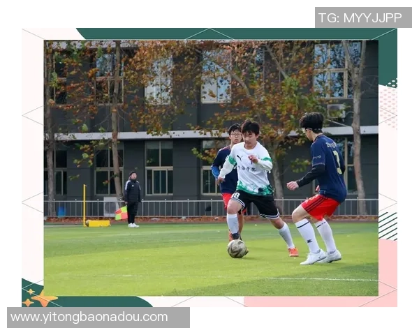 2017年大学生足球联赛精彩回顾与赛事亮点分析